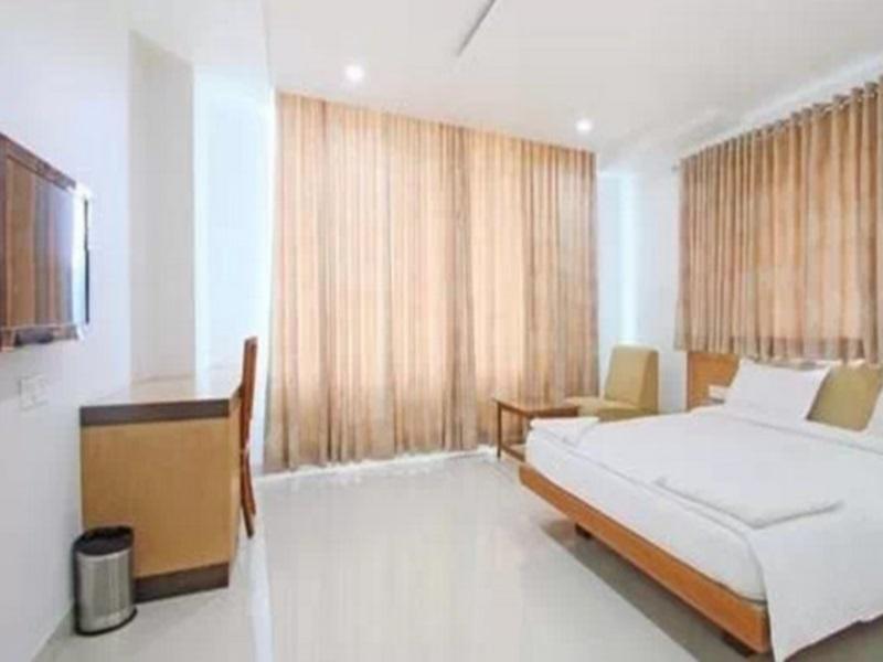 Fabhotel Syberitic Suites Gachibowli - Fully Vaccinated Staff Kondapur  Экстерьер фото